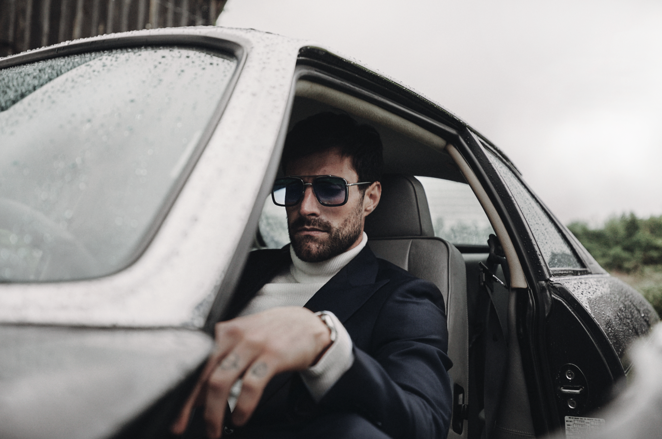 Editorial styling — 14